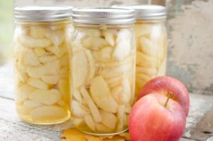 Canning apples is easy with this recipe!