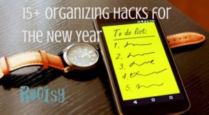 Life gets hectic. It gets stressful, and it gets cluttered. But it doesn't have to be with these Organizing Hacks for the New Year! Rootsy.org