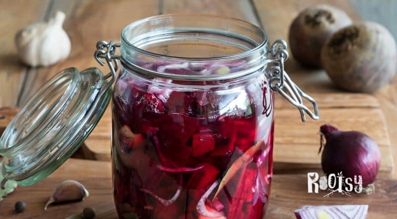image of lacto-fermented beets in glass jar with hinged lid